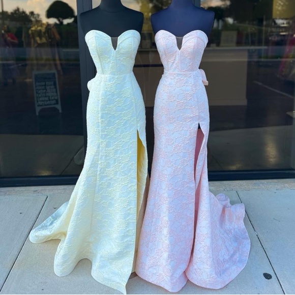 Kissprom Strapless Floral Mermaid Dress with Slit - Pink/size 12 - Picture 1 of 5